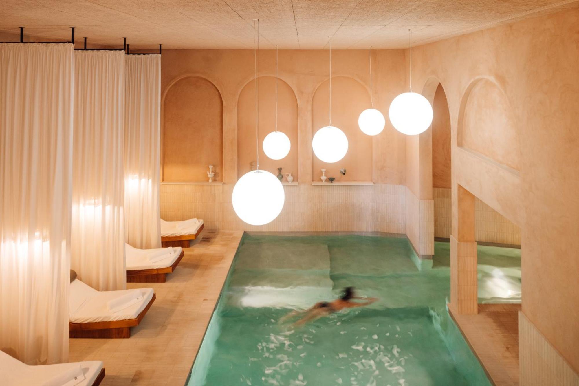 The Rebello Hotel & Spa - Small Luxury Hotels Of The World บีลาโนวาเดกายา ภายนอก รูปภาพ The spa at The Standard, East Village