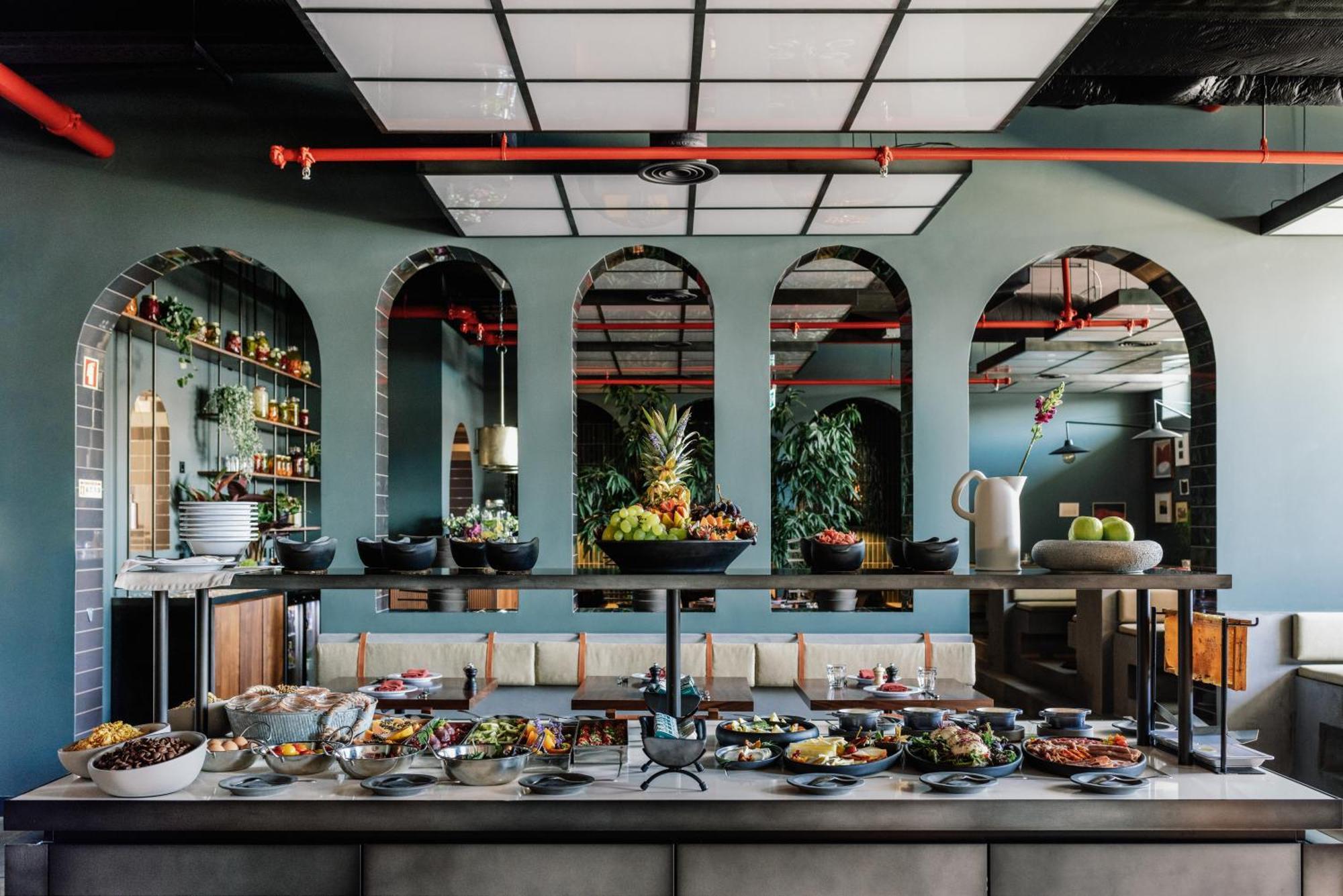 The Rebello Hotel & Spa - Small Luxury Hotels Of The World บีลาโนวาเดกายา ภายนอก รูปภาพ The kitchen at the restaurant