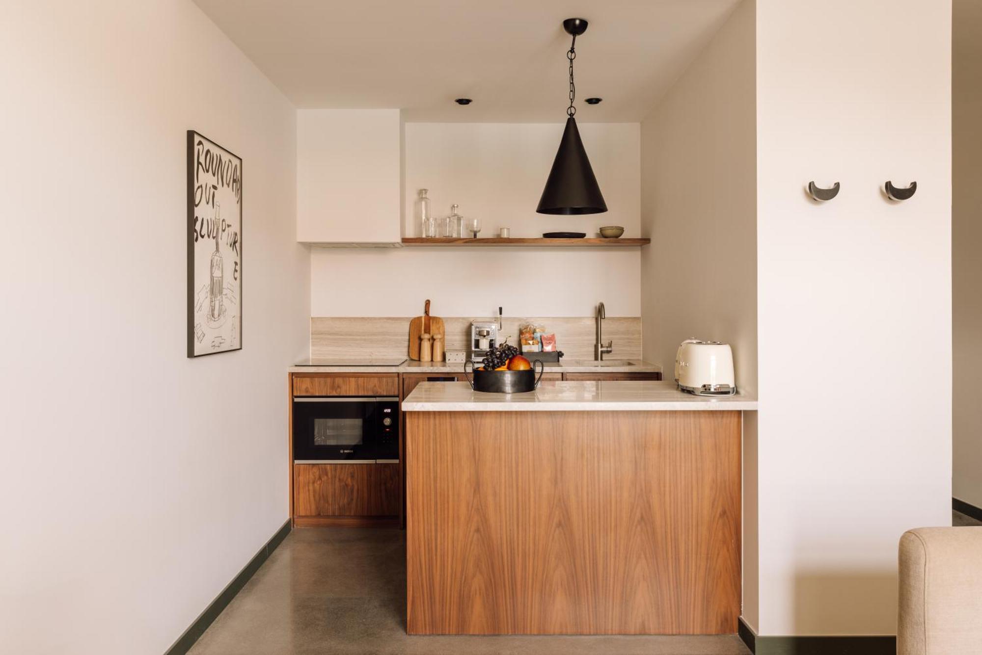 The Rebello Hotel & Spa - Small Luxury Hotels Of The World บีลาโนวาเดกายา ภายนอก รูปภาพ A kitchen in a micro apartment